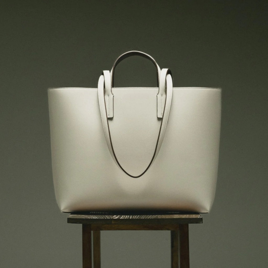 Kivo - White